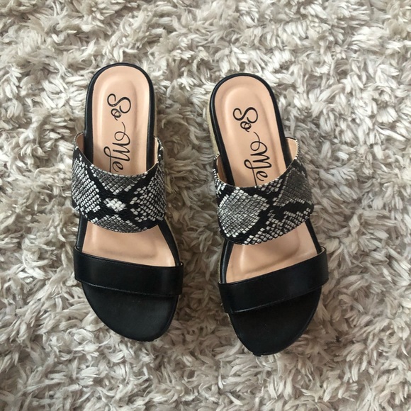 Platform Sandals - Picture 2 of 4